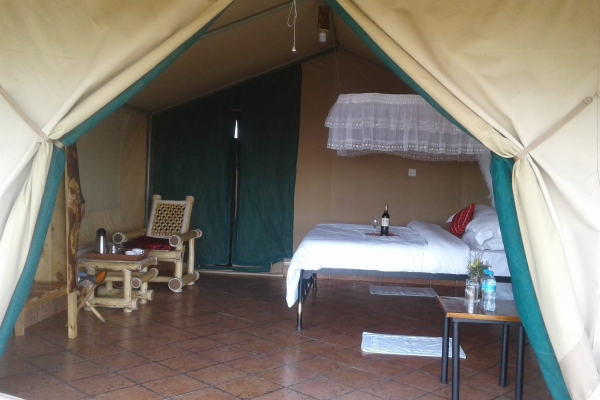 Hotel Zebra Kemang’ore Bush Tented Lodge (Mugumu)